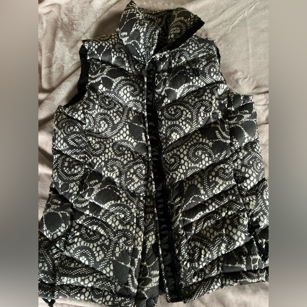 North Face Rare Puffer Down Vest Lace 700 Fill Women’s S